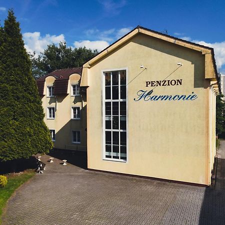 Hotel Penzion Harmonie Chodov à Chodov  Extérieur photo